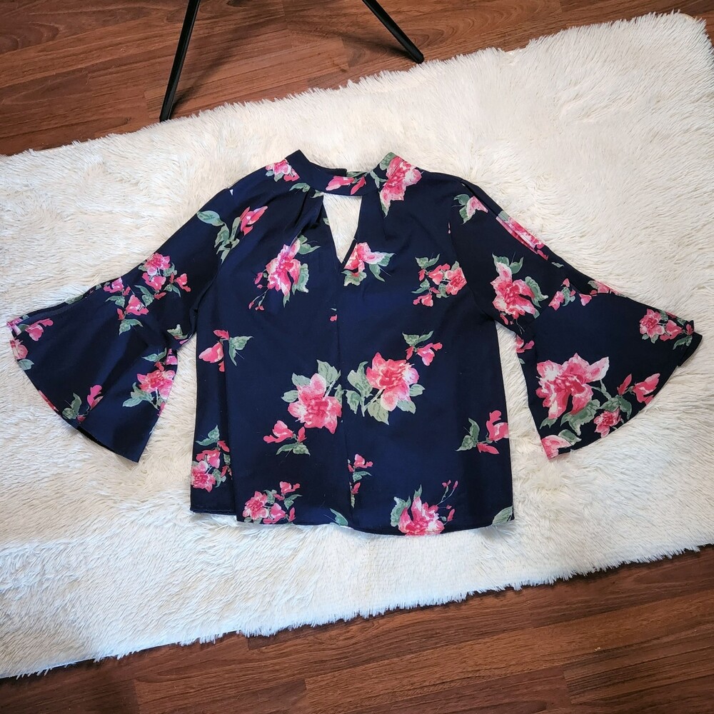 Anthropologie Entro High Neck V-Neck Bell Sleeve Navy Floral Top Size L (flaws)
